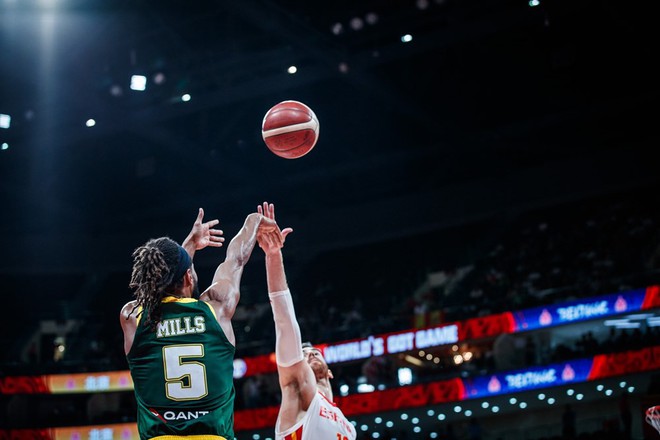 Bỏ lỡ cơ hội bằng vàng ở giây cuối cùng, Úc cay đắng nhìn Tây Ban Nha tiến vào chung kết FIBA World Cup 2019 - Ảnh 2.
