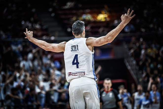 Chẳng cần sao số, đội bóng quê hương của Messi vẫn viết tiếp câu chuyện cổ tích ở FIBA World Cup 2019 - Ảnh 3.