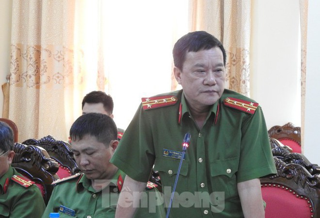 Khoanh v&ugrave;ng, h&eacute; lộ nhiều nghi can đốt ph&aacute;o l&agrave;m loạn s&acirc;n H&agrave;ng Đẫy - Ảnh 2.