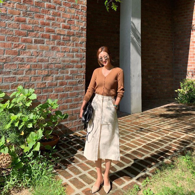 Street style ch&acirc;u &Aacute;: Đơn giản m&agrave; vẫn cuốn h&uacute;t, n&agrave;ng c&ocirc;ng sở học ngay để l&ecirc;n đồ cho cả tuần mặc đẹp - Ảnh 1.