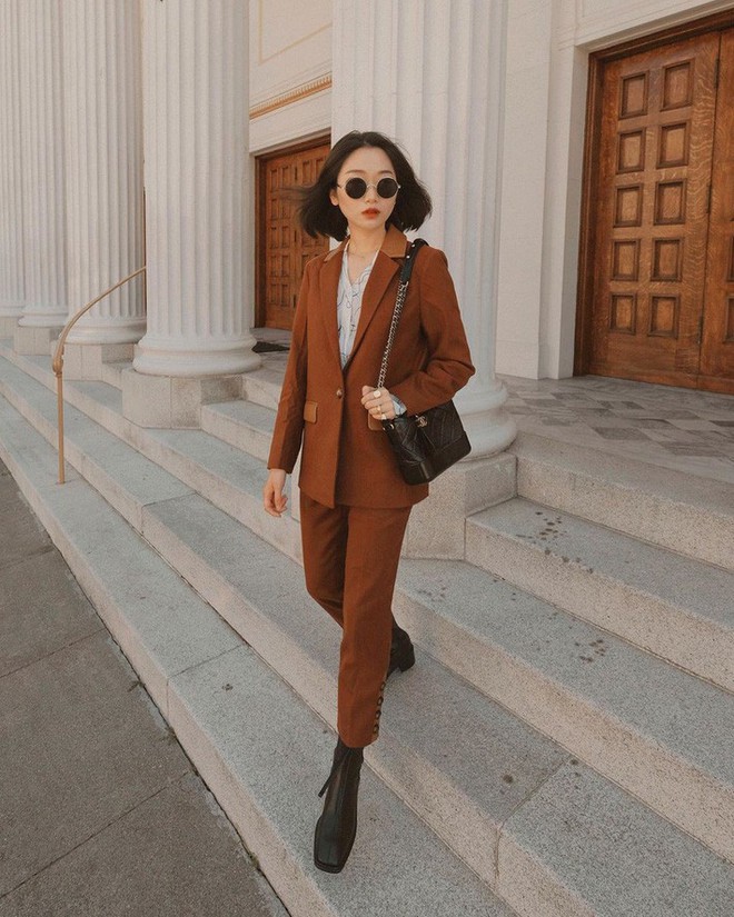 Street style ch&acirc;u &Aacute;: Đơn giản m&agrave; vẫn cuốn h&uacute;t, n&agrave;ng c&ocirc;ng sở học ngay để l&ecirc;n đồ cho cả tuần mặc đẹp - Ảnh 9.