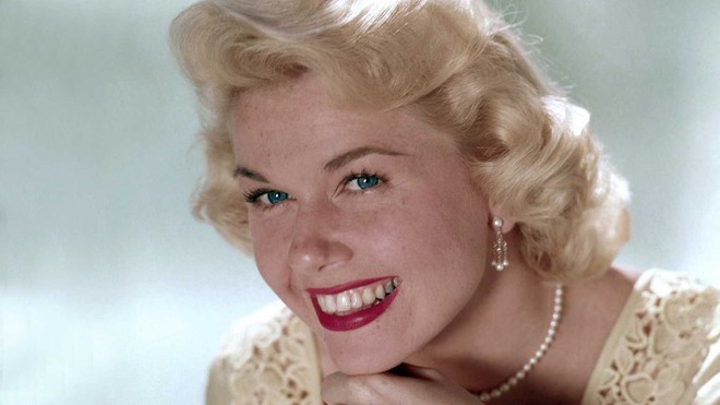 Hot trở lại 10 mỹ nhân Hollywood đẹp nhất thập niên 50: Toàn huyền thoại mọi thời đại, nữ thần thời nay sao đọ lại? - Ảnh 25.