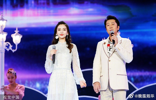 Vì sao Angela Baby và Huỳnh Hiểu Minh nhất quyết không xuất hiện cùng nhau trong sự kiện Đêm Trung Thu vừa qua? - Ảnh 1.