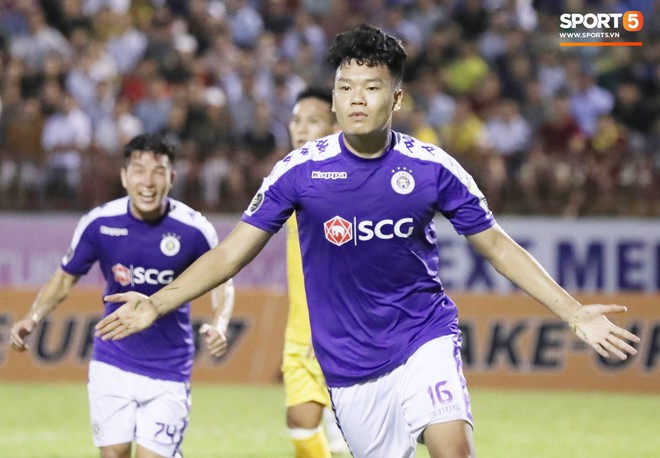 Chiến thắng SLNA, Hà Nội FC chính thức lên ngôi vô địch V.League 2019 - Ảnh 2.