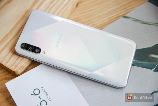 Đ&aacute;nh gi&aacute; tổng thể Galaxy A50s: N&acirc;ng cấp nhỏ - thay đổi lớn - Ảnh 5.