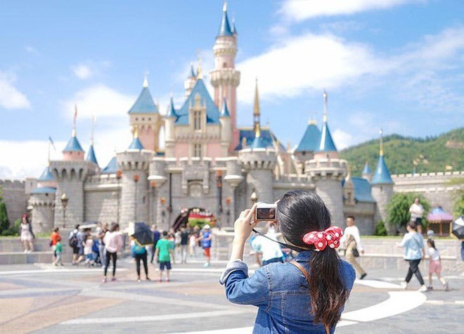 8 điều bạn tuyệt đối đừng bao giờ vi phạm ở công viên giải trí Disneyland, nếu không muốn “rơi từ thiên đường xuống địa ngục” - Ảnh 4.