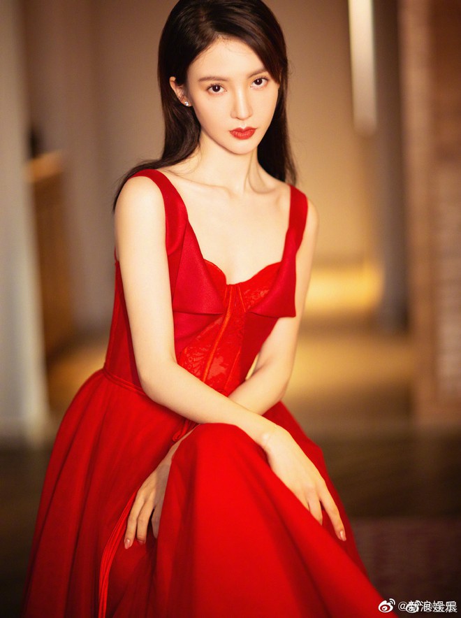 T&igrave;nh cũ rắc rối của Đặng Lu&acirc;n lộ ảnh &ocirc;m h&ocirc;n t&iacute;u t&iacute;t b&ecirc;n người mới, danh t&iacute;nh nam ch&iacute;nh được tiết lộ ngay v&agrave; lu&ocirc;n - Ảnh 10.