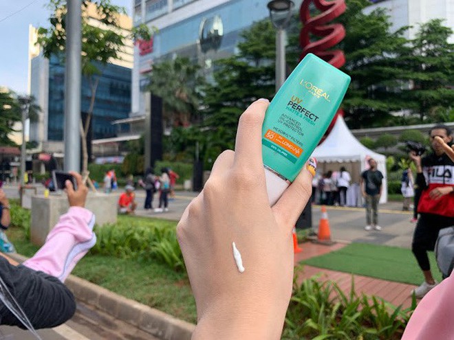 8 loại kem chống nắng được c&aacute;c c&ocirc; g&aacute;i s&agrave;nh l&agrave;m đẹp nước Ph&aacute;p y&ecirc;u th&iacute;ch, gi&aacute; chỉ từ 250k m&agrave; chất lượng miễn ch&ecirc; - Ảnh 6.