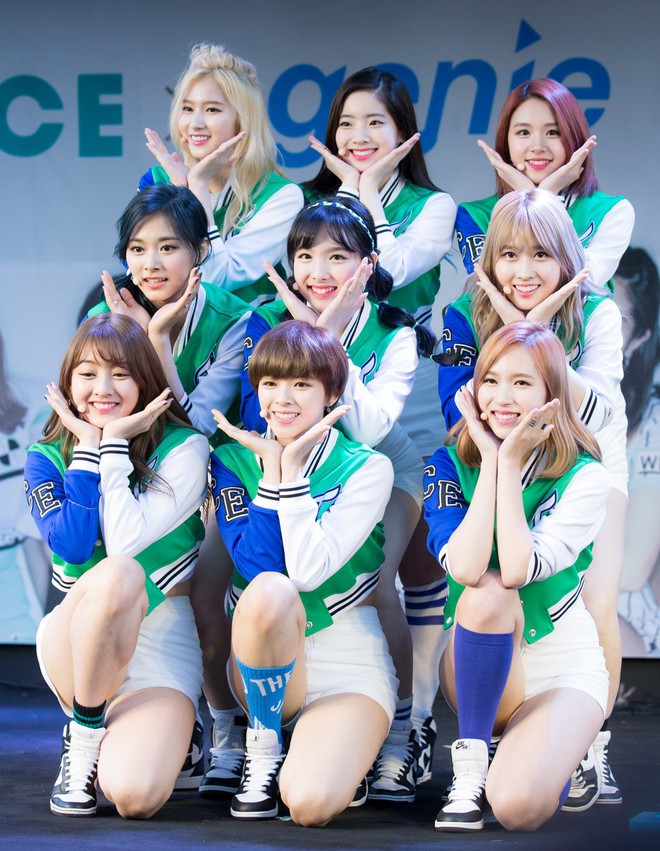 Hóa ra 9 thành viên TWICE và chủ tịch JYP đã tiên tri về thành công của nhóm ngay từ trước khi debut chuẩn thế này đây! - Ảnh 1.