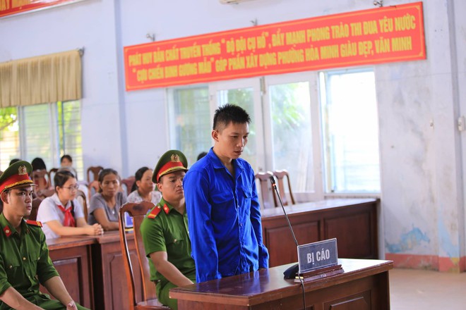 Ho&atilde;n phi&ecirc;n xử nam thanh ni&ecirc;n giết người v&igrave; tưởng bạn g&aacute;i l&agrave; con rắn s&aacute;u đầu - Ảnh 2.