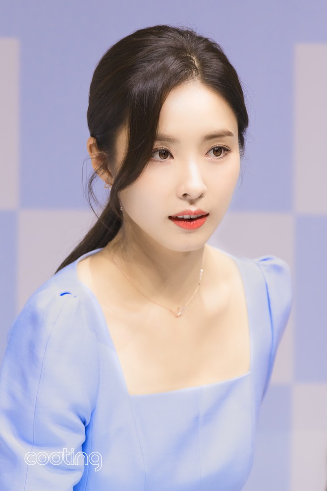 Mỹ nhân mặt đơ Shin Se Kyung bỗng khiến netizen Việt-Hàn phát sốt vì nhan sắc: Không làm idol quá phí! - Ảnh 6.