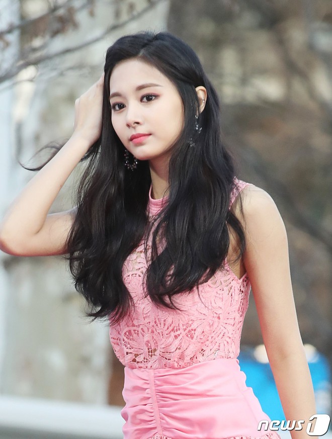 BXH mỹ nhân Đài Loan do người New York bình chọn: Bất ngờ thứ hạng của Tzuyu (TWICE) so với tường thành Lâm Chí Linh - Ảnh 1.