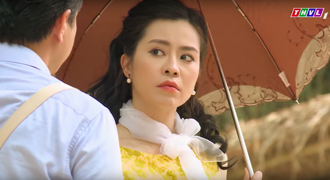 Tiếng s&eacute;t trong mưa: Tiểu tam xinh đẹp bắt đầu tung chi&ecirc;u, vừa xuất hiện fan đ&atilde; đau tim v&igrave; sang chảnh hơn Nhật Kim Anh nhiều lần  - Ảnh 6.