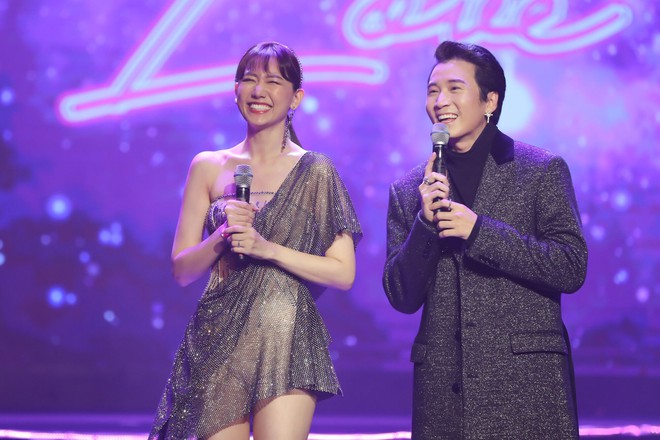 Trấn Thành “phá” kịch bản, cùng cả dàn sao Việt tặng điều bất ngờ khiến Hari Won rơi nước mắt trong concert đầu tiên của sự nghiệp - Ảnh 8.