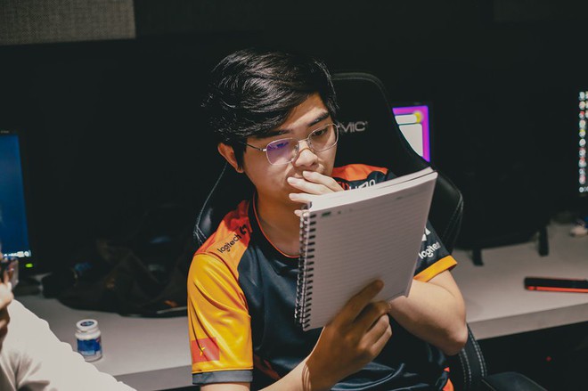 Ch&iacute;nh thức: Thủ lĩnh Optimus bất ngờ chia tay Team Flash sau khi lỡ hẹn với CKTG 2019 - Ảnh 4.