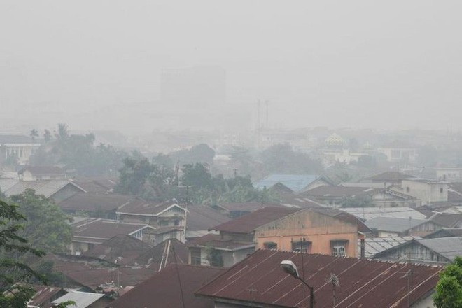  Indonesia: Chất lượng không khí của thủ đô khói mù xuống thấp kỷ lục  - Ảnh 3.