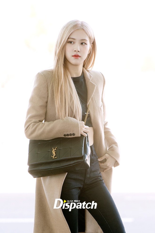 Màn đọ sắc xuất thần gây bão sân bay: Rosé (BLACKPINK) đẹp đỉnh cao, làm lu mờ cả Suzy và chân dài cực chất - Ảnh 4.