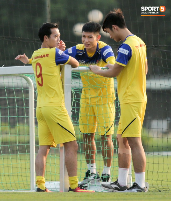 Tuyển Việt Nam đấu tập hai trận với đ&agrave;n em U22 trước trận gặp Malaysia ở v&ograve;ng loại World Cup 2022 - Ảnh 1.
