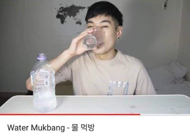 Không thể tin nổi: Youtube Hàn Quốc có trào lưu mukbang… nước lọc cực hot, bộ nước trắng có gì hấp dẫn vậy ta? - Ảnh 7.