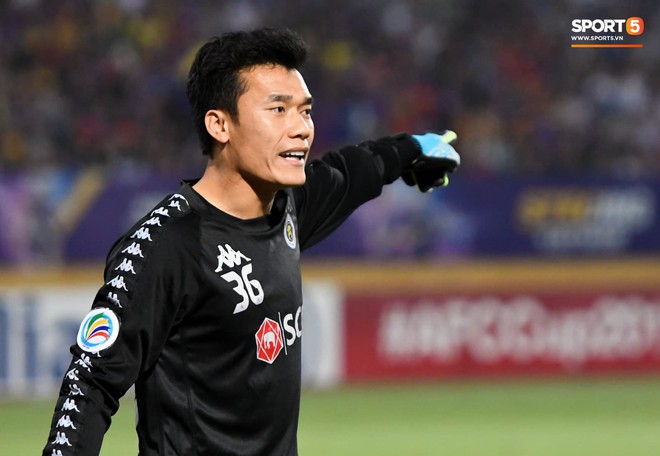 Đàn anh chấn thương, Bùi Tiến Dũng có trận bắt chính đầu tiên cho Hà Nội FC ở trận chung kết châu lục - Ảnh 7.