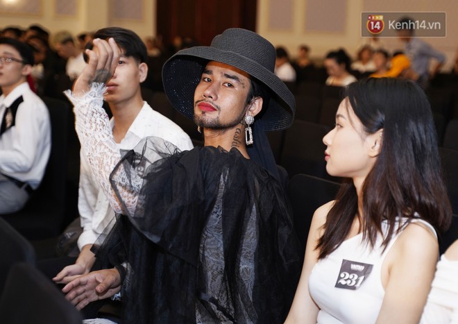 Chàng trai mặc váy đại náo Vietnams Next Top Model: Giả gái nhưng không cạo râu vì tôi thích thế - Ảnh 7.
