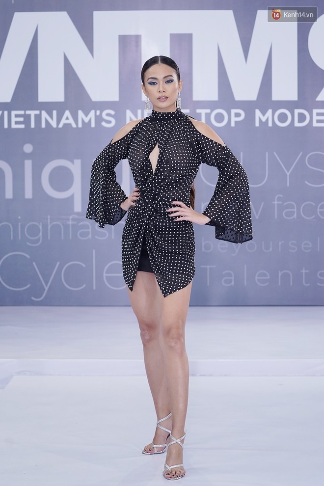 Next Top Model: Nam Trung dặn thí sinh đừng bỏ quên... não ở nhà, Hoàng Yến - Mâu Thủy diện đồ đôi - Ảnh 7.