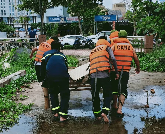 Hoảng hồn phát hiện thi thể nam thanh niên nổi trên sông Hàn - Ảnh 3.