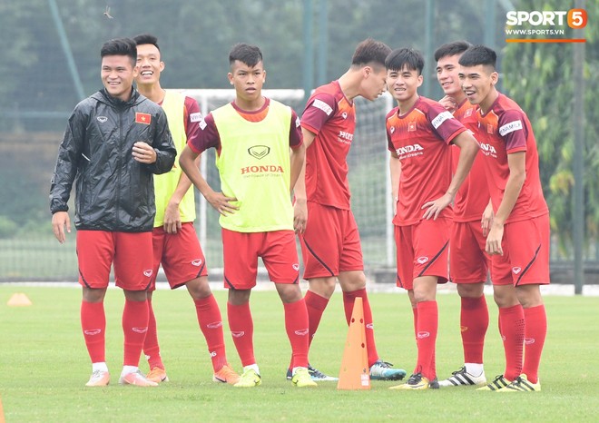 Trợ lý Lee Young-jin yêu cầu học trò nghiêm túc: Ai không hiểu phải hỏi, ai mất tập trung tôi mời ra ngoài  - Ảnh 7.