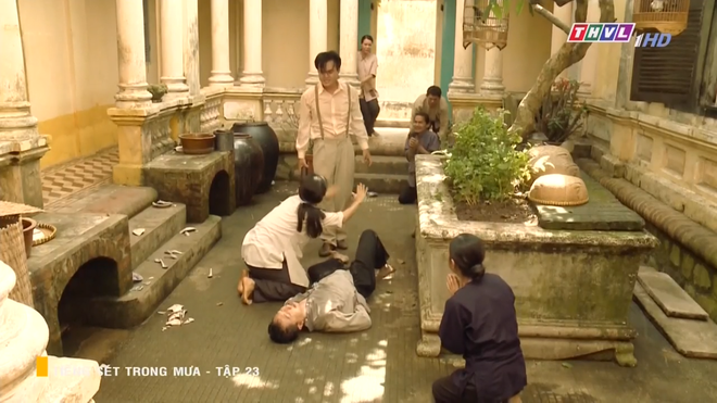 Tiếng S&eacute;t Trong Mưa tập 23: V&igrave; y&ecirc;u cậu ba chạm đỉnh t&agrave;n &aacute;c, giết chết người xong đ&ograve;i đ&agrave;o l&ecirc;n cho diều bươi g&agrave; mổ? - Ảnh 3.