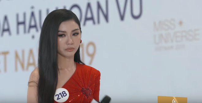 Á hậu Thúy Vân bị chê thiếu tươi mới tại Hoa hậu Hoàn vũ Việt Nam 2019? - Ảnh 7.