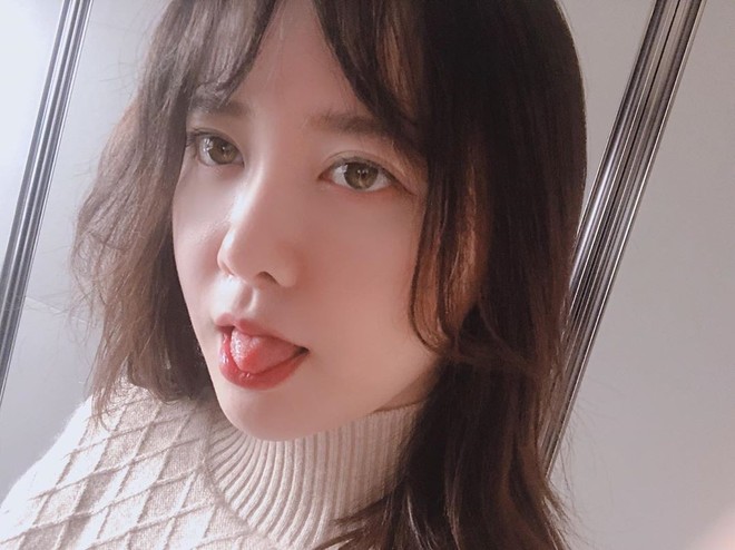 Sau bài hát “chết chóc”, Goo Hye Sun khiến netizen sợ hãi với bức ảnh mới trên trang cá nhân - Ảnh 2.