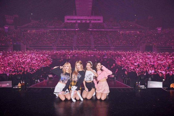 Vượt SNSD, BLACKPINK chính thức trở thành nhóm nữ có doanh thu concert cao nhất lịch sử Kpop - Ảnh 2.