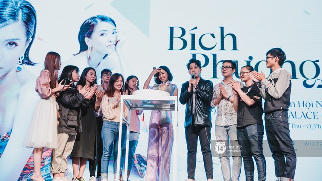 Bích Phương xuất hiện cực xinh, đi đu đưa đi hết mình trong fan-meeting mừng tuổi 30 - Ảnh 11.