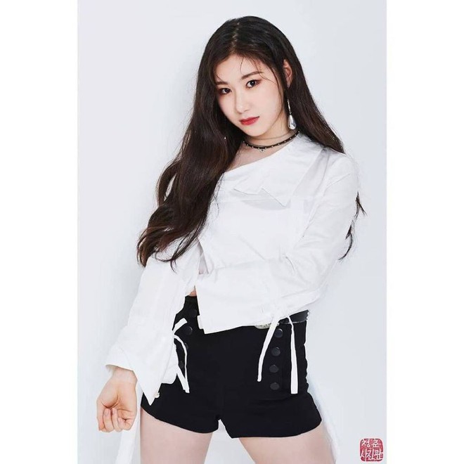 Netizen đ&agrave;o lại bộ ảnh của ITZY thời c&ograve;n c&oacute; Jeon Somi trong đội h&igrave;nh: Nh&igrave;n như n&agrave;o cũng thấy hợp! - Ảnh 5.