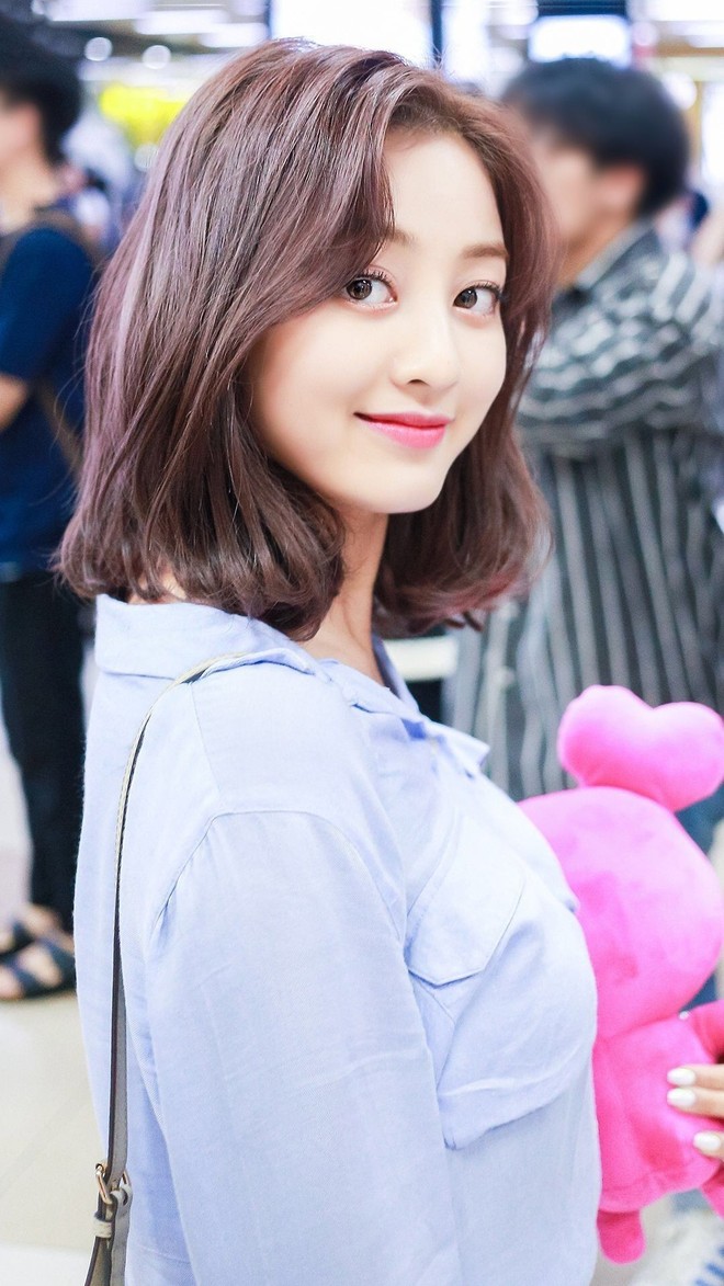 Trưởng nhóm TWICE - Jihyo tiết lộ rất thích chơi Liên Minh Huyền Thoại, nhưng chỉ đánh với máy vì sợ toxic - Ảnh 6.