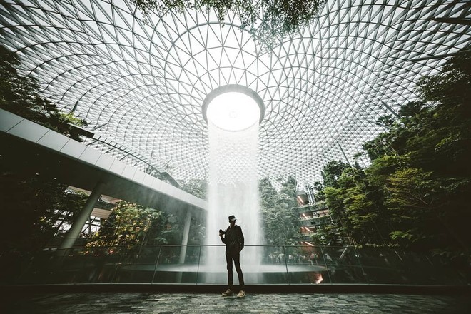 Trọn bộ cẩm nang chụp ảnh mà không lo dính người ở Jewel Changi Airport (Singapore), chỉ cần làm theo là đảm bảo có hình ngàn like! - Ảnh 5.