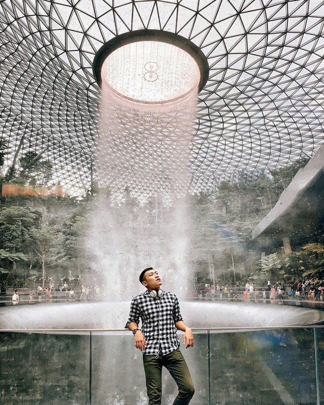 Trọn bộ cẩm nang chụp ảnh mà không lo dính người ở Jewel Changi Airport (Singapore), chỉ cần làm theo là đảm bảo có hình ngàn like! - Ảnh 2.