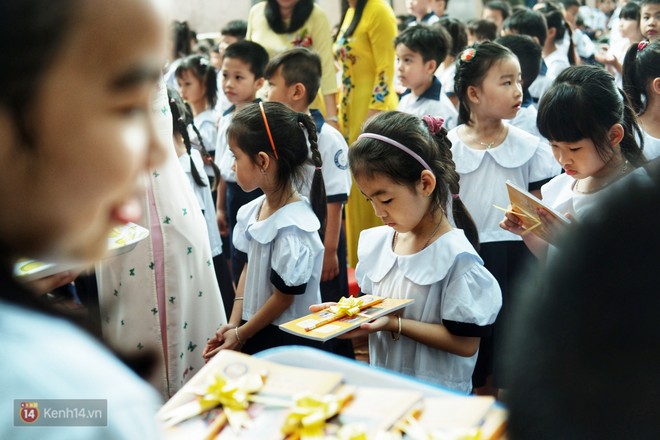 5 siêu nhân nhí trong ca sinh năm đầu tiên ở Việt Nam lém lỉnh ngày khai giảng: Xin chào lớp 1! - Ảnh 19.