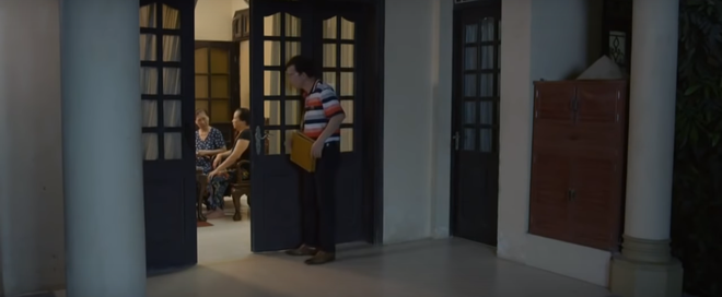 Nh&igrave;n Khu&ecirc; sưa qu&aacute; ch&eacute;n, Th&aacute;i (Hoa Hồng Tr&ecirc;n Ngực Tr&aacute;i) liền xỉa x&oacute;i vợ: C&ocirc; chỉ biết ăn, đẻ v&agrave; n&oacute;i xấu chồng - Ảnh 4.