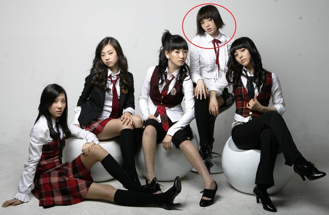 3 lùm xùm rời nhóm bí ẩn nhất lịch sử Kpop: Toàn “gà” JYP, màn dứt áo của 1 nam idol còn sốc hơn cả Somi - Ảnh 2.