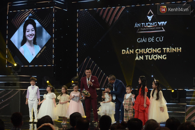 Toàn cảnh lễ trao giải VTV Awards 2019: Thu Quỳnh đụng mặt người thứ ba tin đồn, Về Nhà Đi Con thắng lớn! - Ảnh 15.