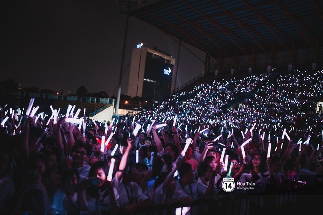 Rất y&ecirc;u idol nhưng lại mang t&acirc;m l&yacute; người h&acirc;m mộ ủng hộ bằng t&acirc;m chứ kh&ocirc;ng bằng tiền, liệu c&oacute; c&ocirc;ng bằng với nghệ sĩ? - Ảnh 9.