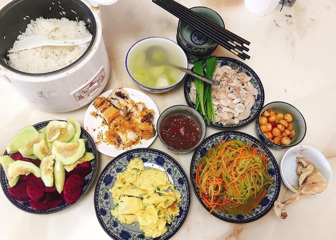 D&acirc;n mạng đua nhau đ&ograve;i cưới v&igrave; loạt m&acirc;m cơm của g&aacute;i đảm, ngờ đ&acirc;u c&ocirc; n&agrave;ng lại từng vụng thối vụng n&aacute;t thế n&agrave;y - Ảnh 3.