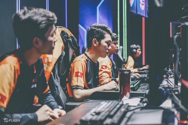 Chung kết VCS mùa Hè: Team Flash phải làm gì để ngăn GAM Esports đoạt lại ngai vàng? - Ảnh 6.