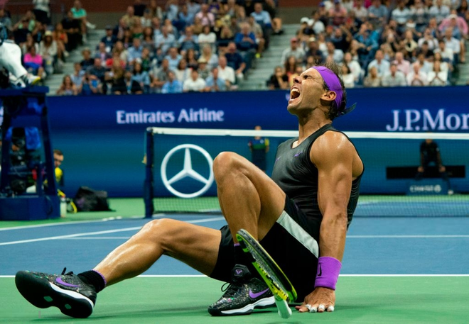 Điều người h&acirc;m mộ Federer lo sợ đ&atilde; đến: Nadal gi&agrave;nh Grand Slam thứ 19 sau chiến thắng kịch t&iacute;nh ở chung kết US Open - Ảnh 7.