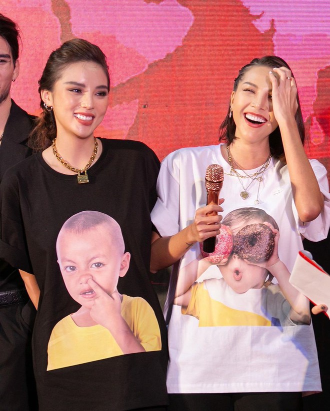 &ldquo;Nh&acirc;y như Kỳ Duy&ecirc;n: Từng bị d&acirc;n t&igrave;nh soi ngo&aacute;y mũi k&eacute;m duy&ecirc;n, nay diện lu&ocirc;n &aacute;o ph&ocirc;ng cool ngầu đ&aacute;p trả - Ảnh 2.