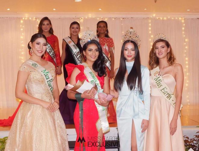 Phương Kh&aacute;nh đội vương miện 3,5 tỷ, diện v&aacute;y gợi cảm chấm thi chung kết Miss Earth Malaysia 2019 - Ảnh 5.