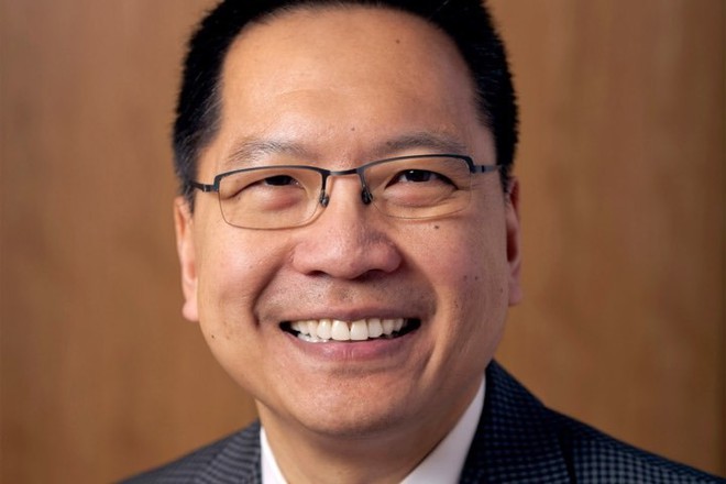 Giáo sư gốc Việt được bổ nhiệm giám đốc y tế của ĐH Harvard - Ảnh 1.