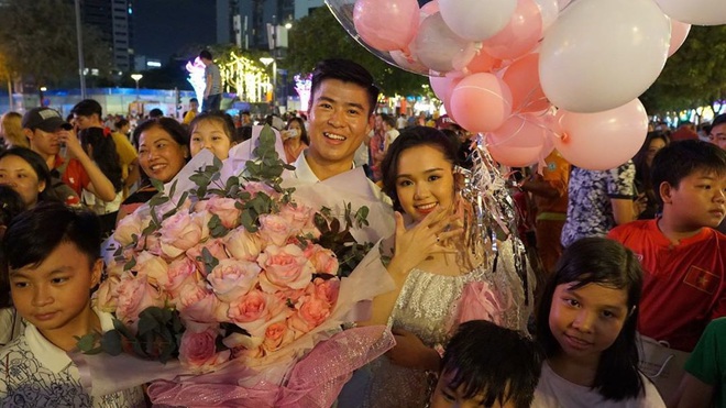 Trước màn cầu hôn lãng mạn, Duy Mạnh và Quỳnh Anh đã có chuyện tình đẹp nhất nhì giới cầu thủ! - Ảnh 17.