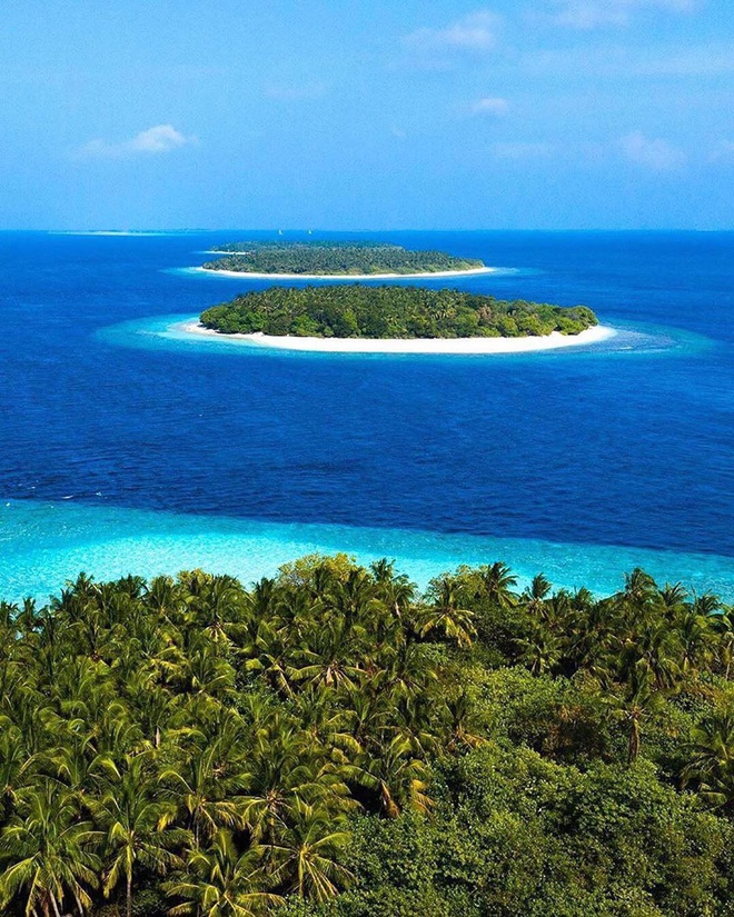 Muốn biết bàn tay mẹ thiên nhiên kỳ diệu thế nào, cứ nhìn vào 5 hòn đảo “nằm thẳng tắp thành 1 hàng” ở Maldives này sẽ rõ! - Ảnh 8.